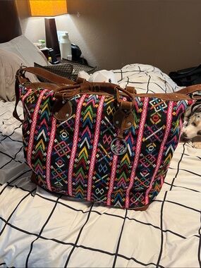 Nena & Co Weekender bag Multicolor Aztec Pattern Tote Bag with Brown Trim
